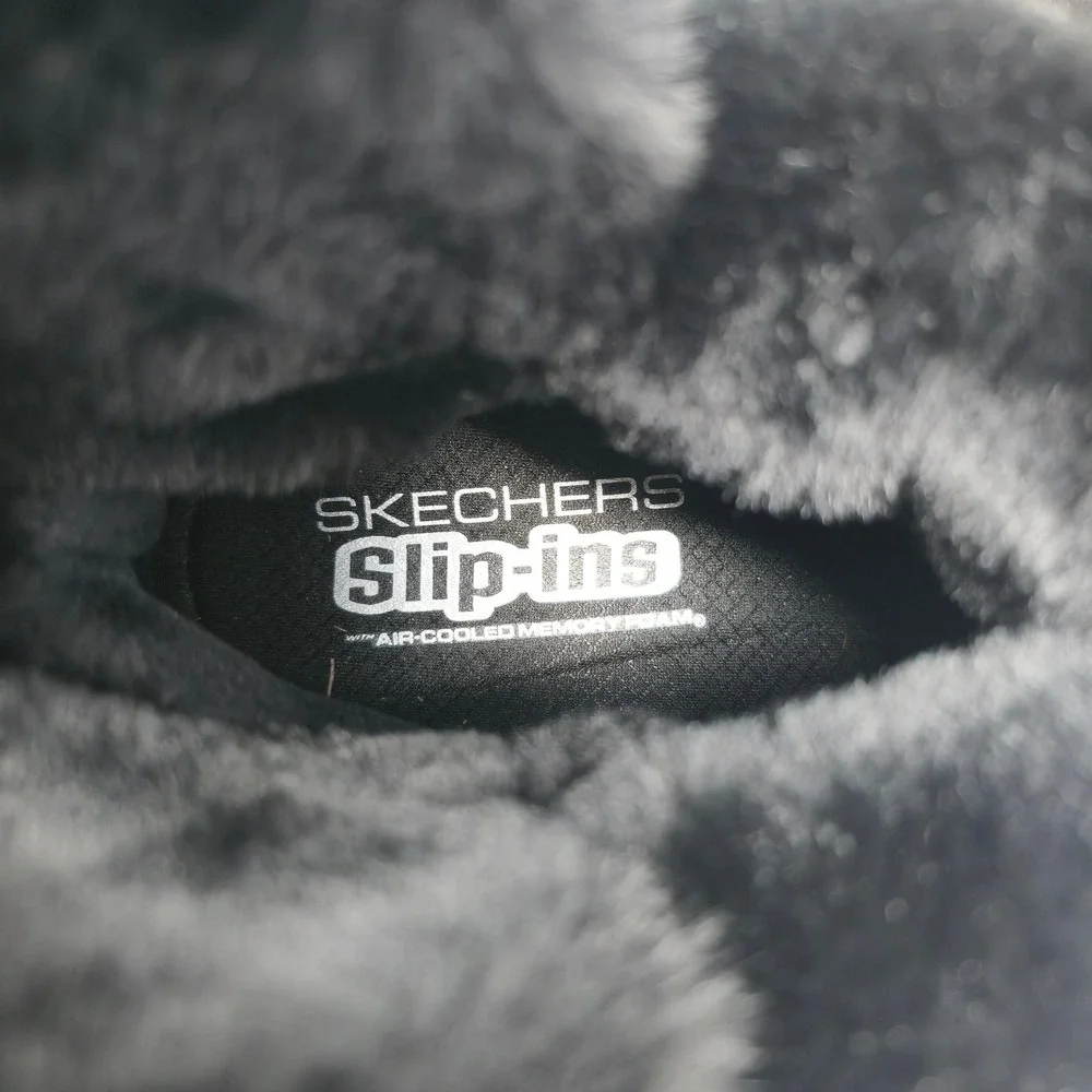 Skechers Slip-ins Boots Black On-the-GO Joy Faux Fur Winter Womens 10 168045